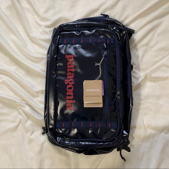 Patagonia Handbags - Patagonia Black Hole Mini MLC Bag